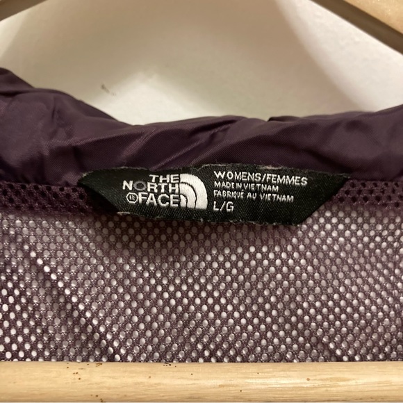 The North Face Purple Women’s Large Windbreaker Jacket - Picture 5 of 7